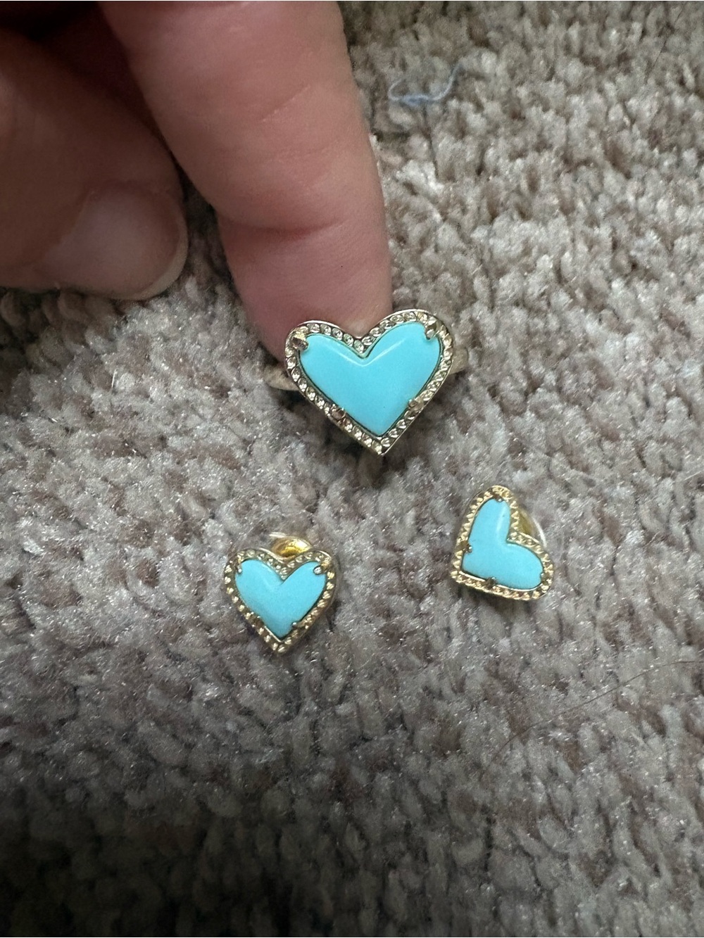 Kendra Scott Gold Turquoise Ari Heart Ring and earrings size 6